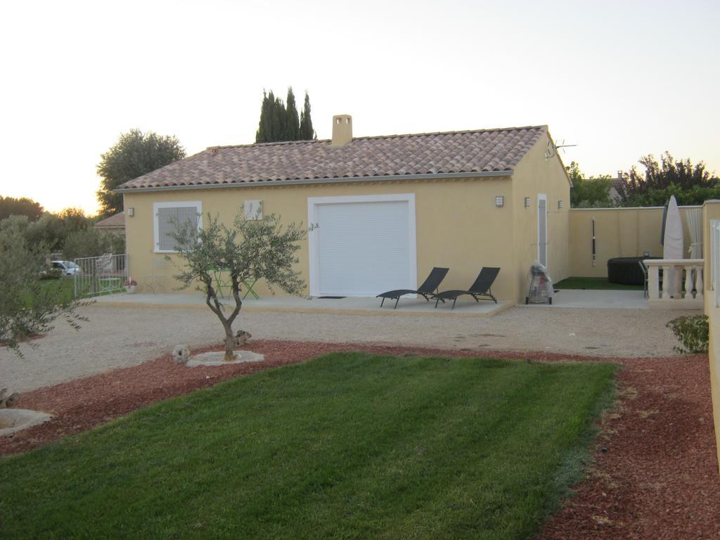 Le Jardin Des Tourterelles Villa Robion en Luberon Bagian luar foto